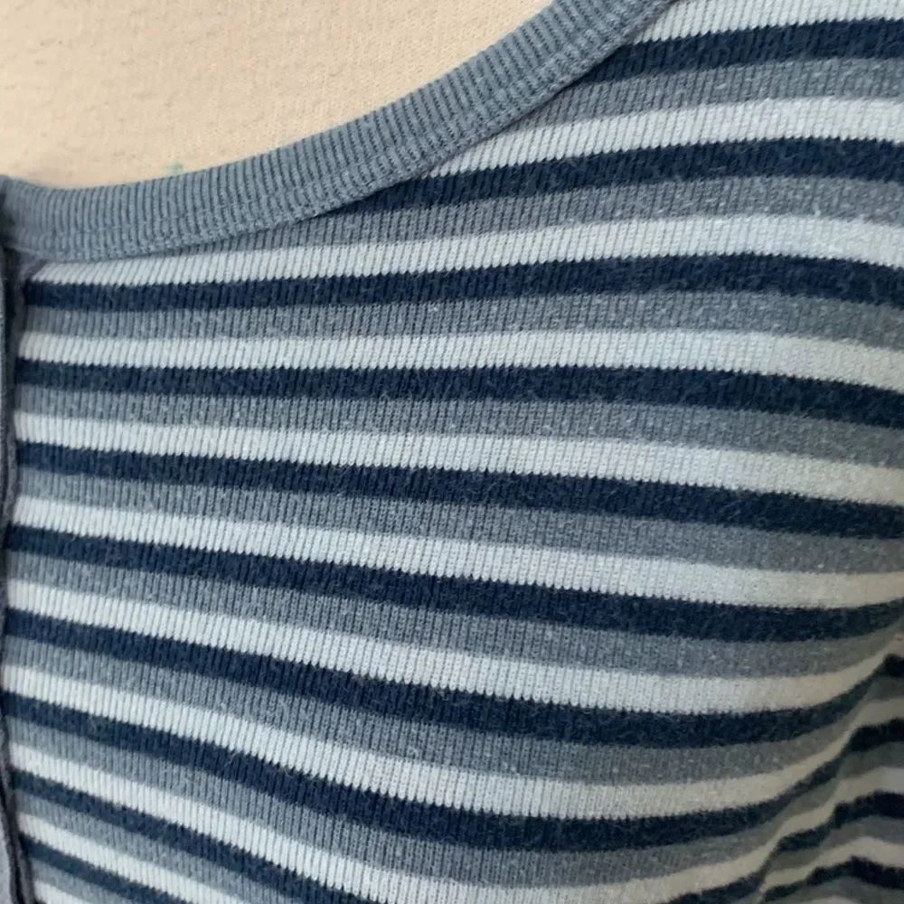 3for$20 sweater medium - Picture 5 of 5
